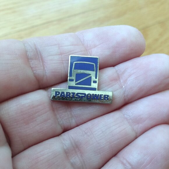 Vintage VOLVO PartsPower Hat Lapel Pin Tie Tack Truck 18 Wheeler Collectible - Picture 2 of 10